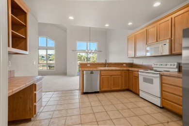 Stunning Forest Ridge Townhome on the Ridge Golf Course in Eagle on Eagle Crest Golf Resort - Ridge Course in Oregon - for sale on GolfHomes.com, golf home, golf lot