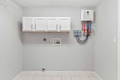 ONE TO SEE! STYLISH WELL MAINTAINED, FRESHLY PAINTED, ALL BRICK on Fort Walton Beach Golf Course in Florida - for sale on GolfHomes.com, golf home, golf lot