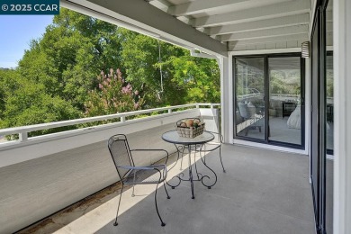 Beautifully updated 2-bedroom, 2-bath upper-unit Cascade in a on Rossmoor Golf Course in California - for sale on GolfHomes.com, golf home, golf lot