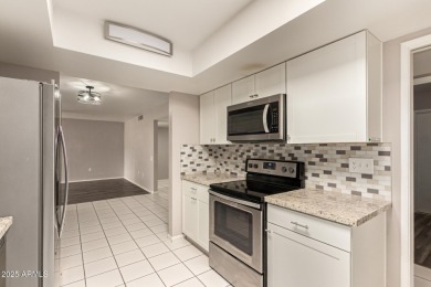 Welcome to this beautifully updated Gemini/Twin home in the on PalmBrook Country Club in Arizona - for sale on GolfHomes.com, golf home, golf lot