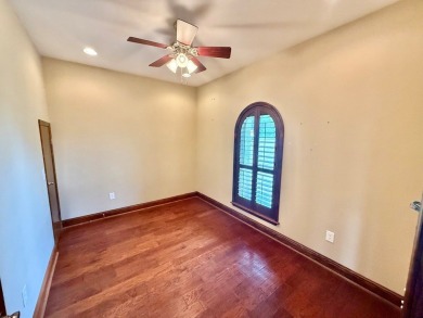 Stunning 2,675 sf 3BR or 4BR/2.5BA Golf Course Paradise! Wake up on Rayburn Country Club in Texas - for sale on GolfHomes.com, golf home, golf lot