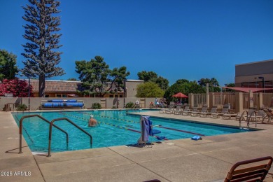 Welcome to this beautifully updated Gemini/Twin home in the on PalmBrook Country Club in Arizona - for sale on GolfHomes.com, golf home, golf lot