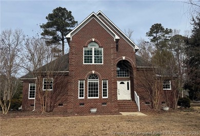 This beautiful 3 bedroom, 2.5 bath home is located in a on Woodlake Country Club in North Carolina - for sale on GolfHomes.com, golf home, golf lot