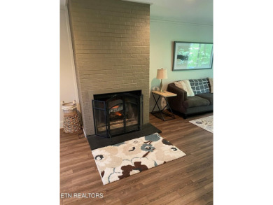 Nice home in the heart of the Smokies. Private End Unit. Great on Laurel Valley Golf Course in Tennessee - for sale on GolfHomes.com, golf home, golf lot