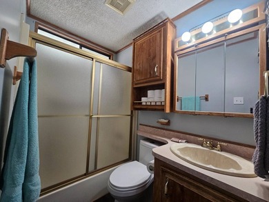 Big Bang for the Buck! This charming 1 bedroom, 1.25 bathroom on Viewpoint Golf Resort in Arizona - for sale on GolfHomes.com, golf home, golf lot