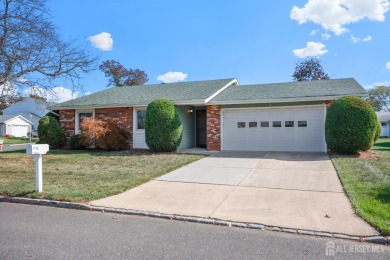 Welcome home... Don't miss the opportunity to move into this on Clearbrook Golf Club in New Jersey - for sale on GolfHomes.com, golf home, golf lot