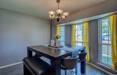 Welcome to this spacious 3 bedroom, 3 full bath home in the on Foxwood Golf Club in Arkansas - for sale on GolfHomes.com, golf home, golf lot