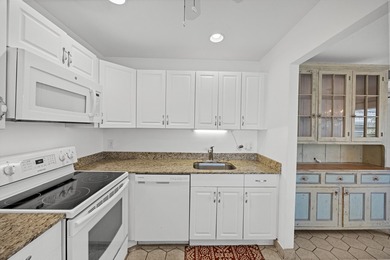 Enjoy comfort and convenience in this well-maintained 1 bed, 1 on Kings Point Golf - Executive in Florida - for sale on GolfHomes.com, golf home, golf lot