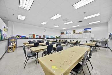 Enjoy comfort and convenience in this well-maintained 1 bed, 1 on Kings Point Golf - Executive in Florida - for sale on GolfHomes.com, golf home, golf lot