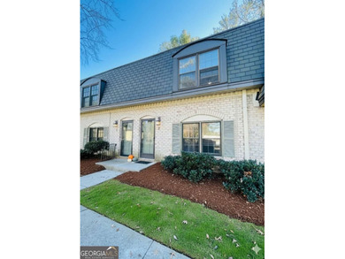 NEWLY RENOVATED TOWNHOUSE - A MUST SEE! Step into this inviting on Cross Creek Golf Course in Georgia - for sale on GolfHomes.com, golf home, golf lot