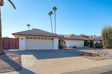 This well appointed three bedroom home sits on a beautiful golf on Sun City-Willow Creek / Willow Brook  in Arizona - for sale on GolfHomes.com, golf home, golf lot