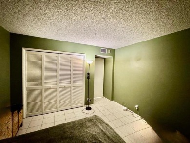 Exceptional opportunity to acquire a spacious 3-bedroom on Oaks Country Club in Florida - for sale on GolfHomes.com, golf home, golf lot