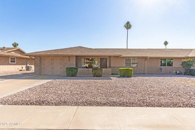 Perfect cozy end-unit home located in Sun City, just minutes on PalmBrook Country Club in Arizona - for sale on GolfHomes.com, golf home, golf lot