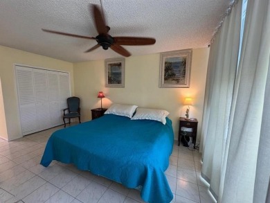 Exceptional opportunity to acquire a spacious 3-bedroom on Oaks Country Club in Florida - for sale on GolfHomes.com, golf home, golf lot
