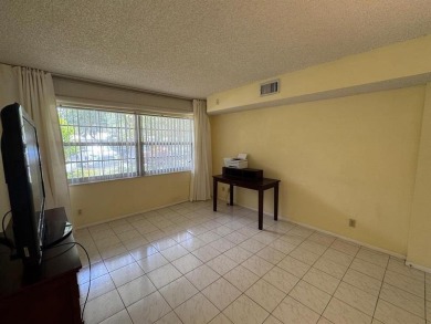 Exceptional opportunity to acquire a spacious 3-bedroom on Oaks Country Club in Florida - for sale on GolfHomes.com, golf home, golf lot