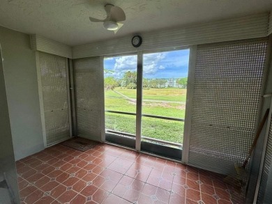 Exceptional opportunity to acquire a spacious 3-bedroom on Oaks Country Club in Florida - for sale on GolfHomes.com, golf home, golf lot