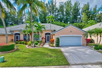 Move in ready 2 bedroom, bedroom 3 is  den/office 2 bath villa on Aberdeen Golf and Country Club in Florida - for sale on GolfHomes.com, golf home, golf lot