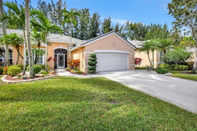 Move in ready 2 bedroom, bedroom 3 is  den/office 2 bath villa on Aberdeen Golf and Country Club in Florida - for sale on GolfHomes.com, golf home, golf lot