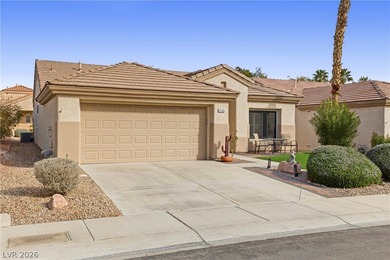 Welcome to this move in ready beautifully updated 2 bedroom , 2 on Desert Willow Golf Course in Nevada - for sale on GolfHomes.com, golf home, golf lot
