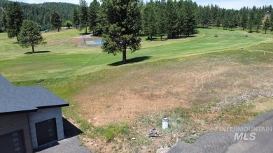 Stunning golf-front lot in MeadowCreek Golf Resort! This on Meadowcreek Golf Resort in Idaho - for sale on GolfHomes.com, golf home, golf lot