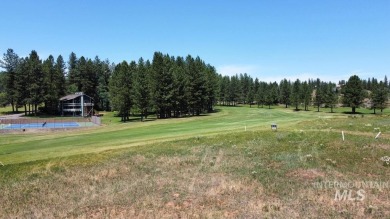 Stunning golf-front lot in MeadowCreek Golf Resort! This on Meadowcreek Golf Resort in Idaho - for sale on GolfHomes.com, golf home, golf lot