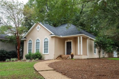 Well Maintained single level home on wooded lot in on Rock Creek Golf Club in Alabama - for sale on GolfHomes.com, golf home, golf lot