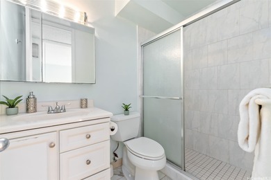 Experience convenient living in this spacious 3-bedroom condo on Honolulu Country Club in Hawaii - for sale on GolfHomes.com, golf home, golf lot