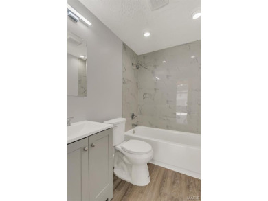 ATTENTION HOBBYIST OR CAR ENTHUSIAST! HUGE 2 STORY OVERSIZED 2 on Glen Echo Country Club in Missouri - for sale on GolfHomes.com, golf home, golf lot