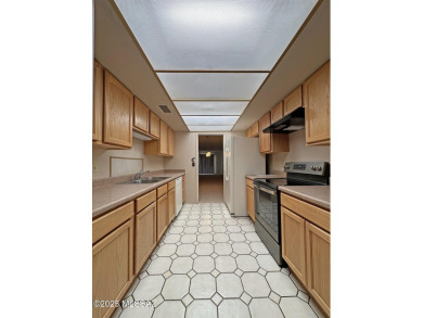 Spacious 2 bedroom / 2 bathroom Townhome in highly desirable on Dorado Country Club in Arizona - for sale on GolfHomes.com, golf home, golf lot