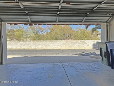 Spacious 2 bedroom / 2 bathroom Townhome in highly desirable on Dorado Country Club in Arizona - for sale on GolfHomes.com, golf home, golf lot