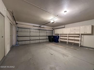 Spacious 2 bedroom / 2 bathroom Townhome in highly desirable on Dorado Country Club in Arizona - for sale on GolfHomes.com, golf home, golf lot