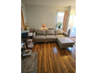 Welcome to this bright and inviting 2-bedroom, 2-bath condo in on Fox Run Golf Links in Illinois - for sale on GolfHomes.com, golf home, golf lot