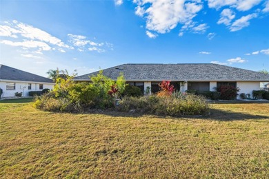 Investor Special in Sun City Center - Spacious 2/2 Fixer Upper on Caloosa Greens Executive Golf Course in Florida - for sale on GolfHomes.com, golf home, golf lot