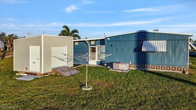 Beautiful, manufactured home located in a 55+ community on Six Lakes Country Club in Florida - for sale on GolfHomes.com, golf home, golf lot