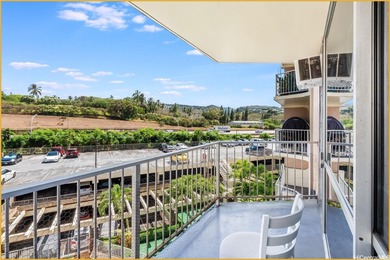 Welcome home to this special corner end unit. This convenient on Pearl Country Club in Hawaii - for sale on GolfHomes.com, golf home, golf lot