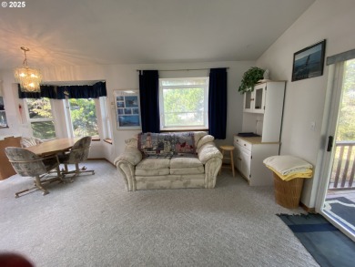 Your Coastal Playground Awaits in Surfside, Ocean Park! Trade on Surfside Golf Course in Washington - for sale on GolfHomes.com, golf home, golf lot