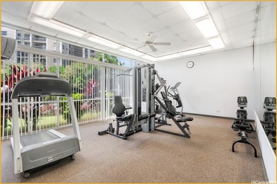 Welcome home to this special corner end unit. This convenient on Pearl Country Club in Hawaii - for sale on GolfHomes.com, golf home, golf lot