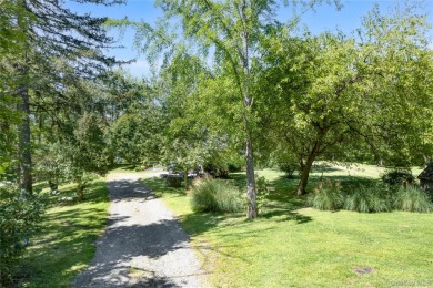 Welcome to 22 Mountain View! One level living situated on a 3.5 on Dinsmore State Park Golf Course in New York - for sale on GolfHomes.com, golf home, golf lot