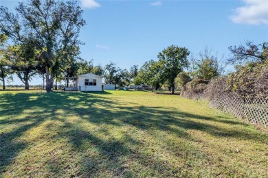 Tranquil 3-Bed, 2-Bath Home on 1.47 Acres in Horseshoe Bend - on Horseshoe Bend Country Club in Texas - for sale on GolfHomes.com, golf home, golf lot