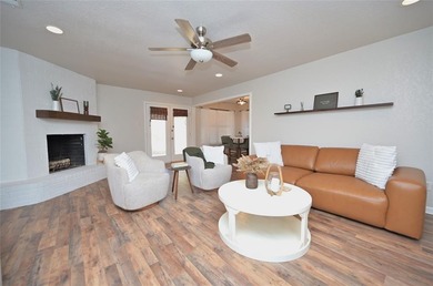 Location! Location! Beautiful custom built 2,164 sq. ft on De Cordova Bend Country Club in Texas - for sale on GolfHomes.com, golf home, golf lot