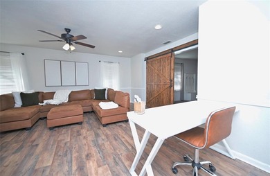 Location! Location! Beautiful custom built 2,164 sq. ft on De Cordova Bend Country Club in Texas - for sale on GolfHomes.com, golf home, golf lot