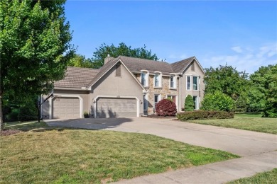 Welcome to your private retreat in the heart of Lakewood--where on Lakewood Oaks Golf Club, Ltd. in Missouri - for sale on GolfHomes.com, golf home, golf lot