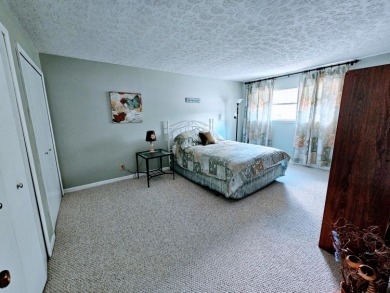 Charming Retreat in Perry Park Golf Resort - Offering Year-Round on Perry Park Golf Resort in Kentucky - for sale on GolfHomes.com, golf home, golf lot