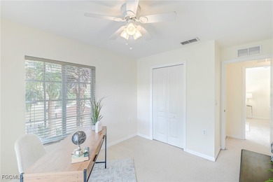 Charming 3 bedroom townhome in the Villages of Stoneybrook on Gateway Golf and Country Club in Florida - for sale on GolfHomes.com, golf home, golf lot