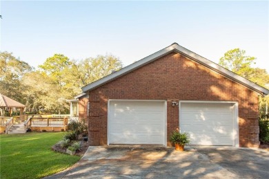 Beautifully Updated Brick Ranch on the Golf Course! Located in on Okefenokee Country Club in Georgia - for sale on GolfHomes.com, golf home, golf lot