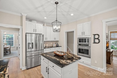 Gorgeous FULL BRICK home in Birkdale's exclusive ENCLAVE! on Birkdale Golf Club in North Carolina - for sale on GolfHomes.com, golf home, golf lot
