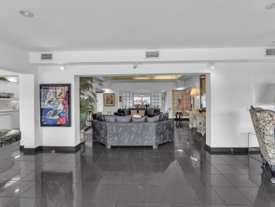 Spacious 3BR/2.5BA home in the prestigious Woodlands of Tamarac on Woodlands Country Club in Florida - for sale on GolfHomes.com, golf home, golf lot