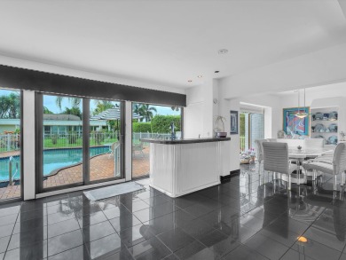 Spacious 3BR/2.5BA home in the prestigious Woodlands of Tamarac on Woodlands Country Club in Florida - for sale on GolfHomes.com, golf home, golf lot