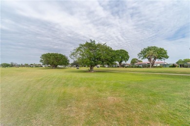 Welcome to Boca Ciega garden apartments located right off 41 in on Lakewood Country Club in Florida - for sale on GolfHomes.com, golf home, golf lot