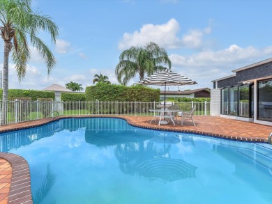 Spacious 3BR/2.5BA home in the prestigious Woodlands of Tamarac on Woodlands Country Club in Florida - for sale on GolfHomes.com, golf home, golf lot